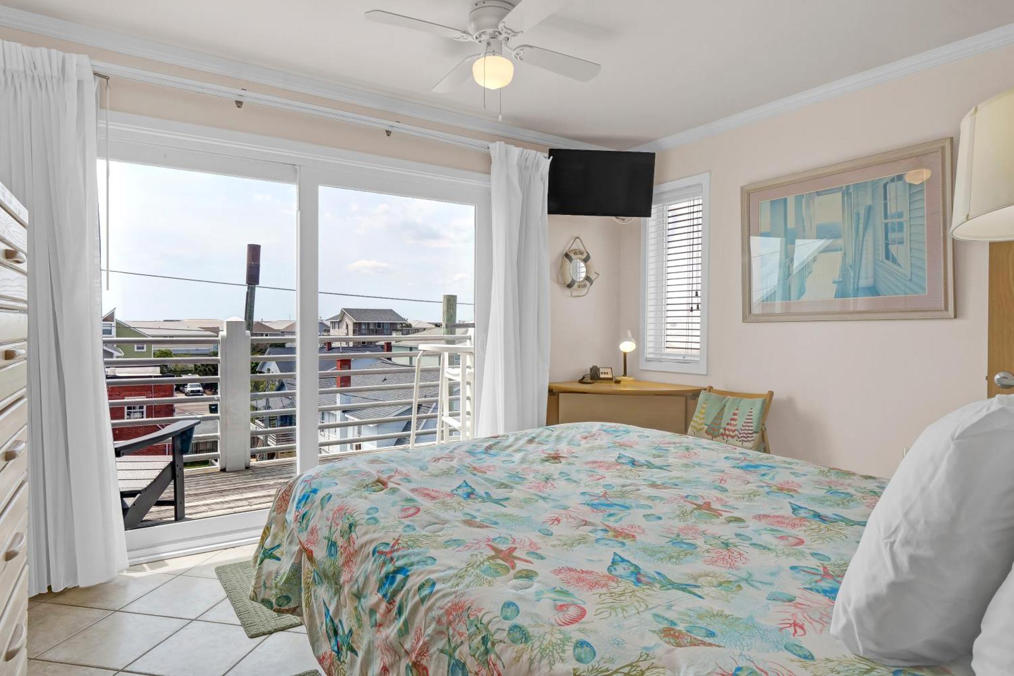 Sandpeddler Inn And Suites Wrightsville Beach Exterior photo